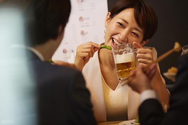 次男子望而却步 女子:每次都是花我的钱开元棋牌app江苏31岁女子相亲见面3(图4) 次男子望而却步 女子:每次都是花我的钱开元棋牌app江苏31岁女子相亲见面3(图4)